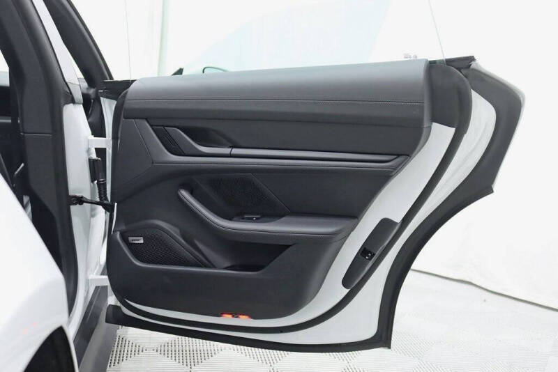 2024 Porsche Taycan 4S