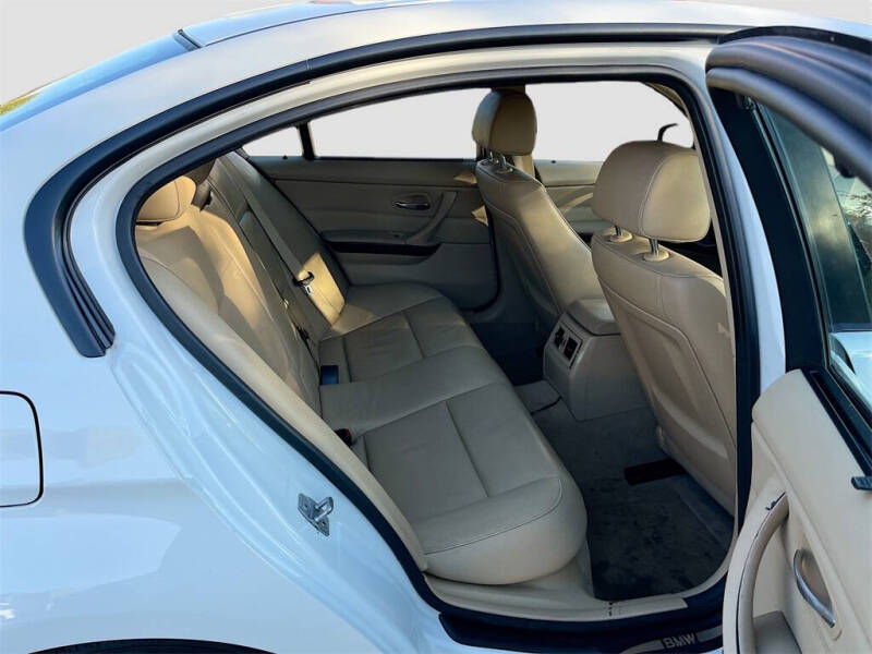 2011 BMW 3 Series 328i