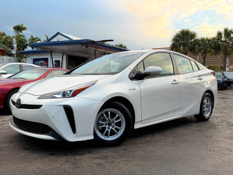 2020 Toyota Prius LE