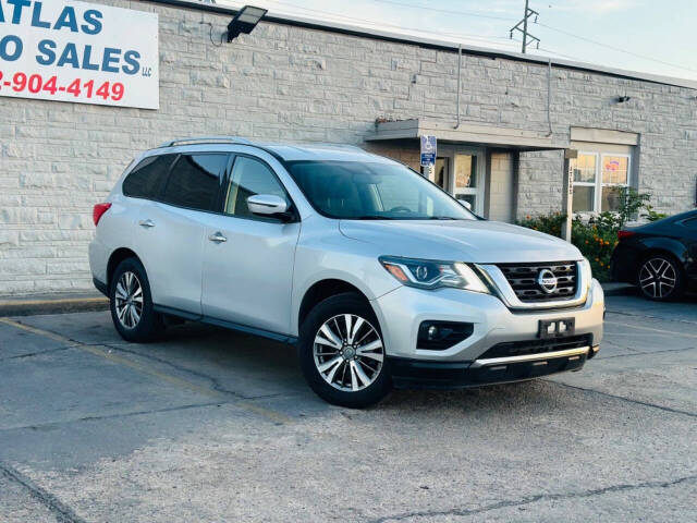 2020 Nissan Pathfinder SV photo 3