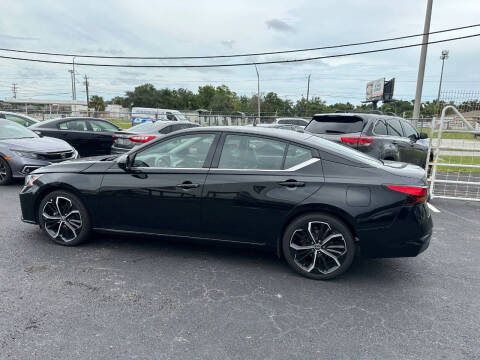 2023 Nissan Altima 2.5 SR