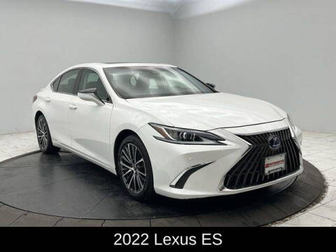 2022 Lexus ES 300h