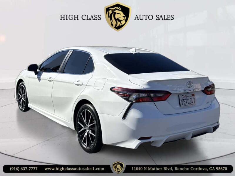 2023 Toyota Camry SE