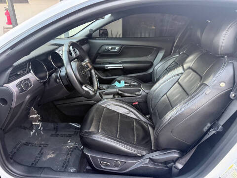 2017 Ford Mustang EcoBoost Premium