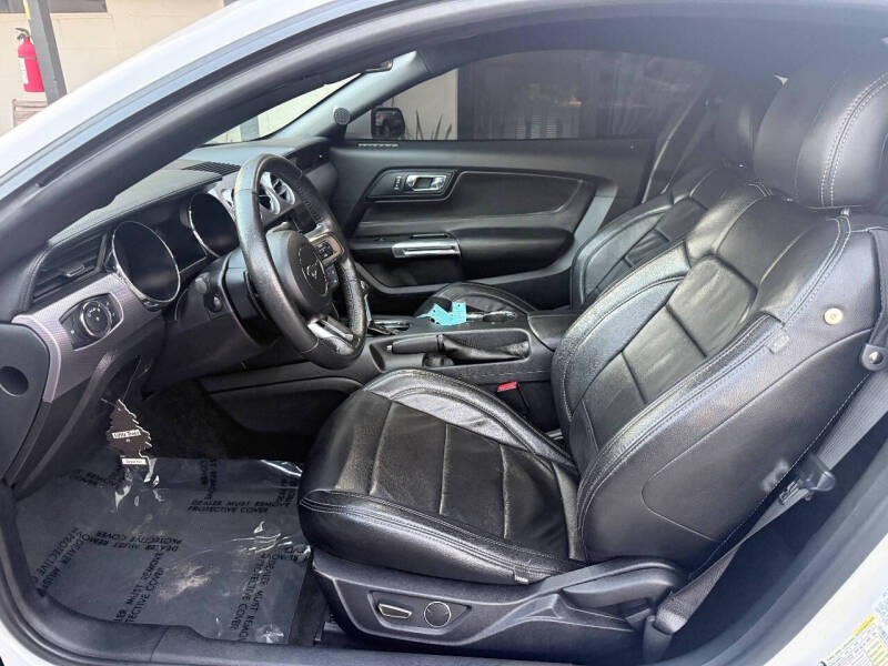 2017 Ford Mustang EcoBoost Premium