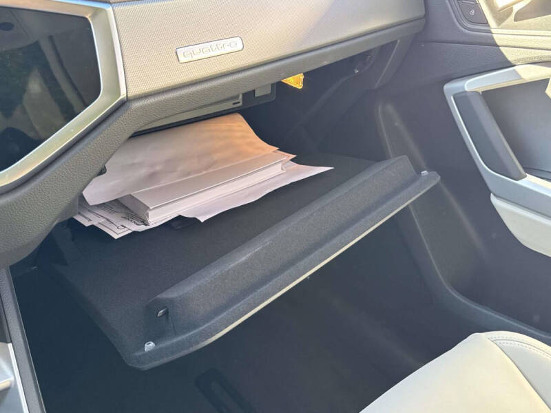 2025 Audi Q3 quattro S line Premium 45 TFSI