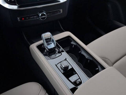 2026 Volvo XC90 B6 Plus 7P