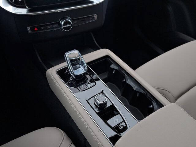 2026 Volvo XC90 B6 Plus 7P