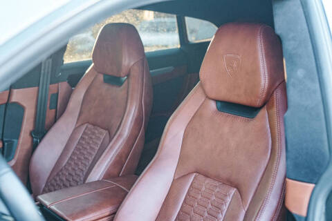 2020 Lamborghini Urus