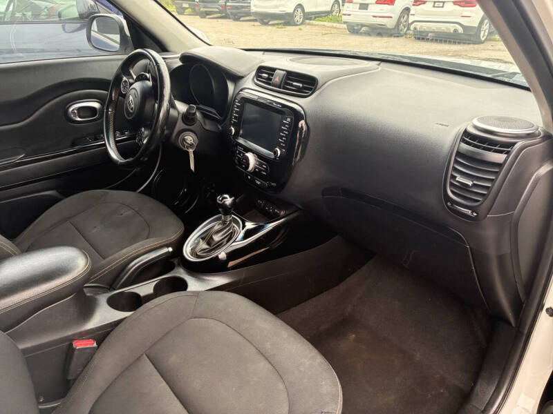 2014 Kia Soul +