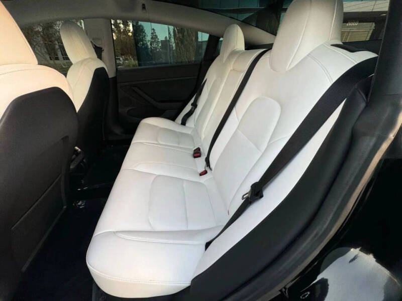 2021 Tesla Model 3 Standard Range Plus