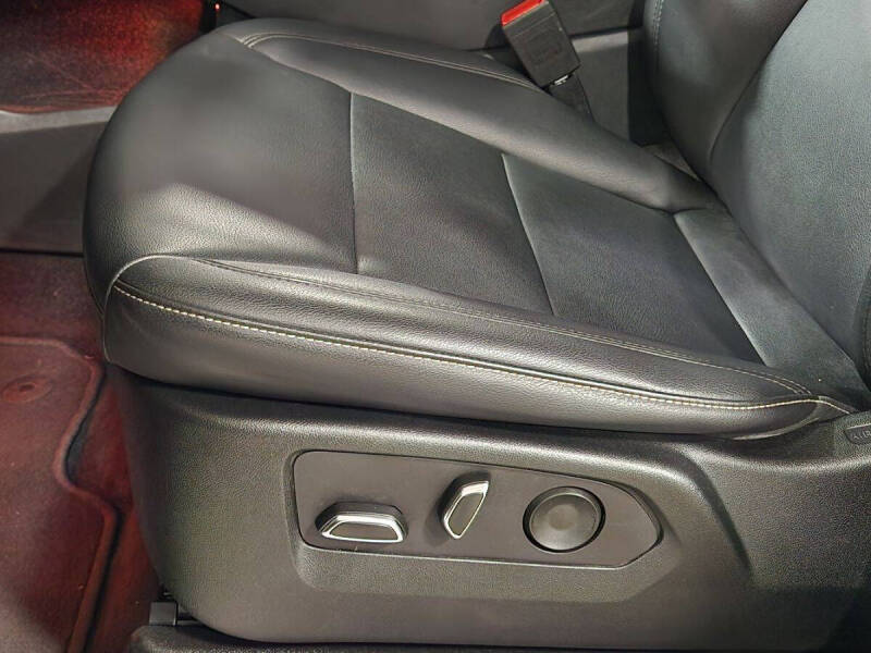 2022 Cadillac Escalade Luxury