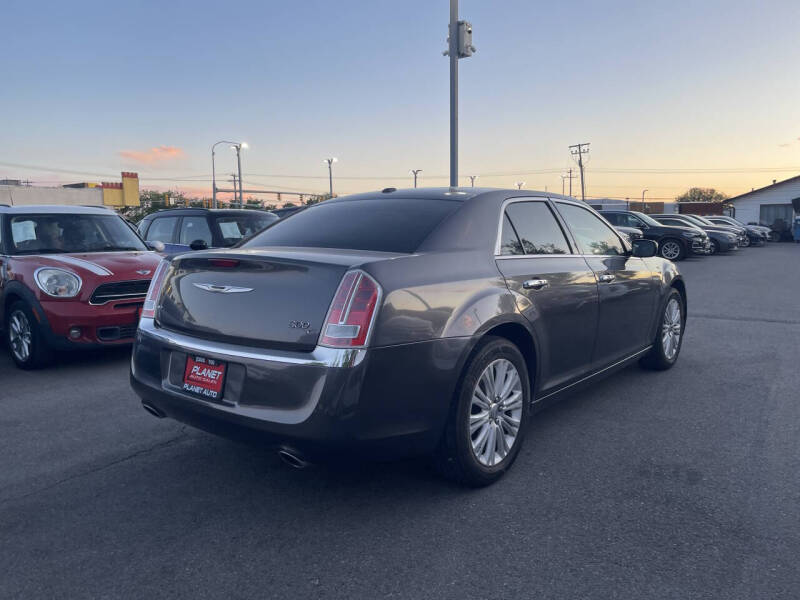2014 Chrysler 300 C