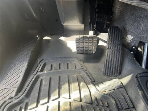 2007 Freightliner M2 106