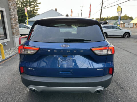 2022 Ford Escape SEL