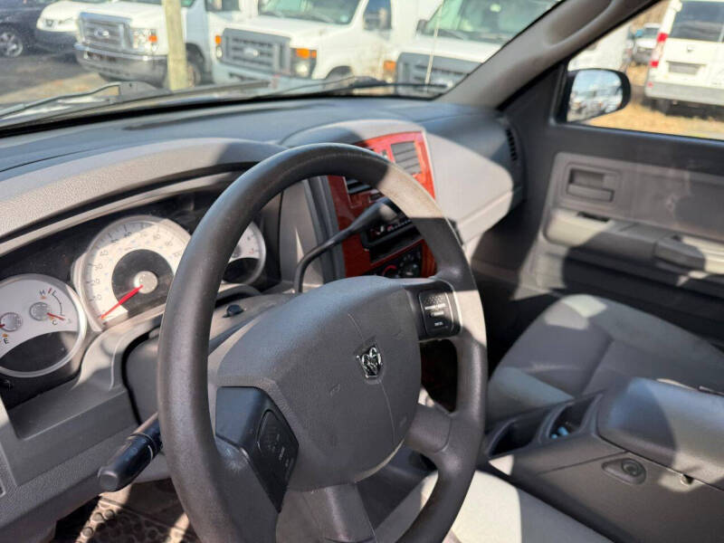 2005 Dodge Dakota SLT