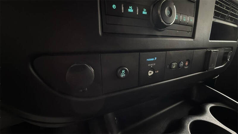 2024 Chevrolet Express 2500