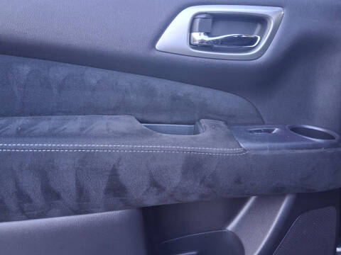 2015 Nissan Pathfinder SV