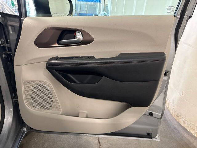 2018 Chrysler Pacifica L