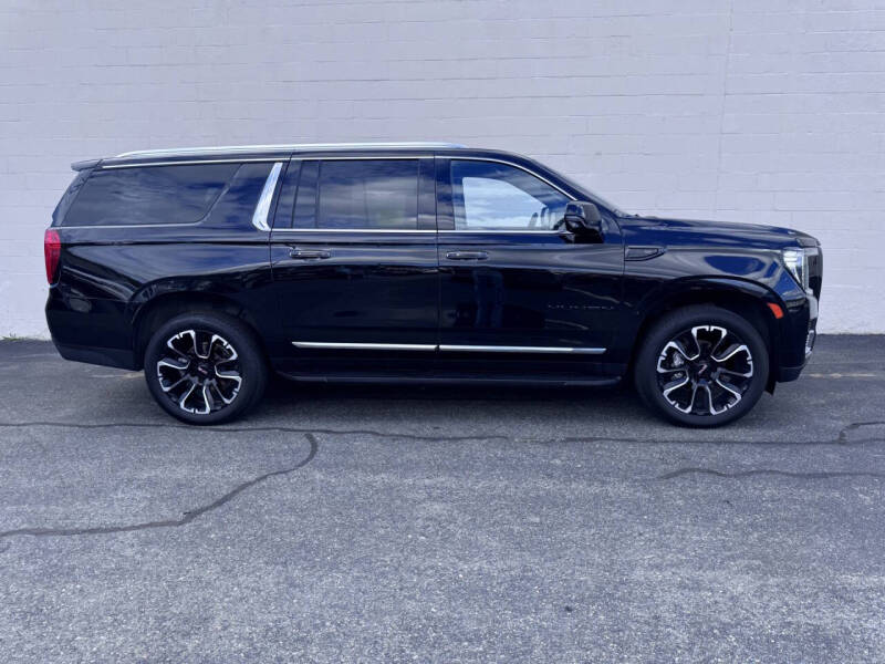 2023 GMC Yukon XL SLT