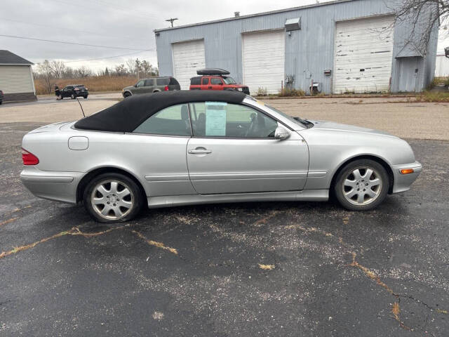 2002 Mercedes-Benz CLK for sale at DECKER AUTO SALES in Bay City, MI