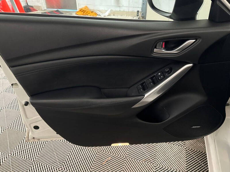 2015 Mazda MAZDA6 i Touring