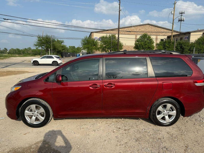 2014 Toyota Sienna