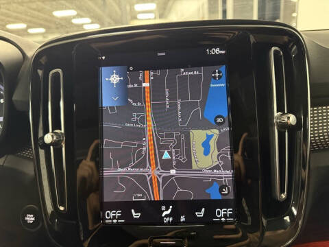 2021 Volvo XC40 T5 R-Design