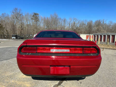 2010 Dodge Challenger SE