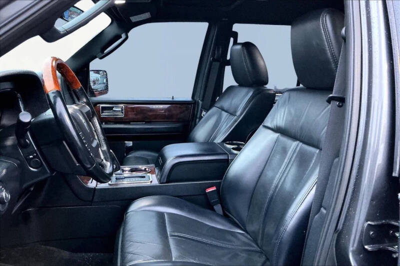 2017 Lincoln Navigator L Select