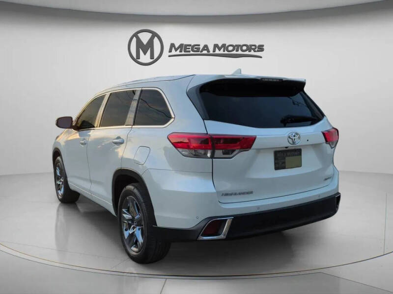 2018 Toyota Highlander Limited Platinum