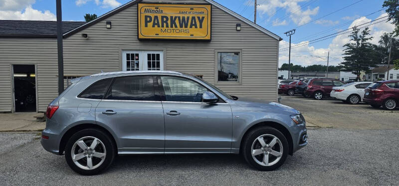 2011 Audi Q5 for sale at Parkway Motors in Springfield IL