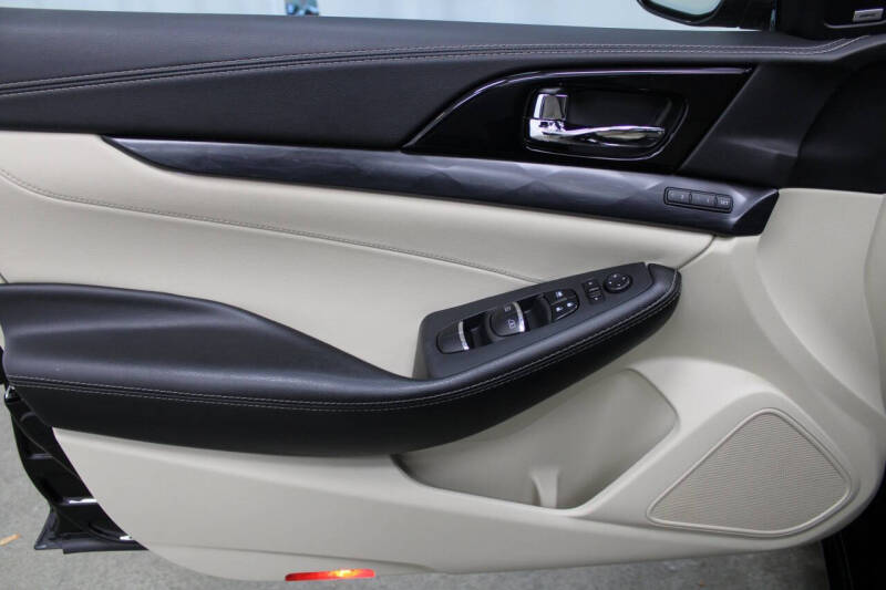 2020 Nissan Maxima Platinum