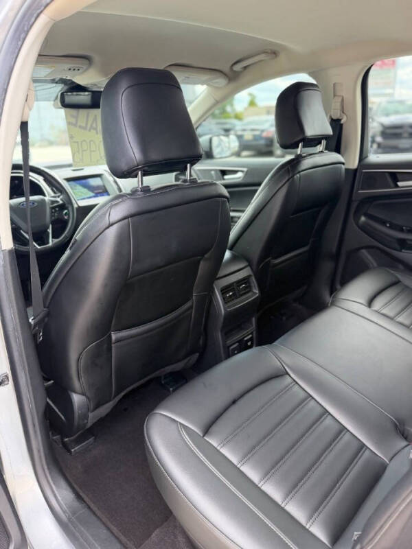 2020 Ford Edge SEL