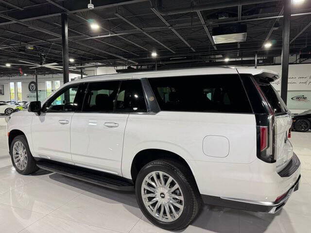 2024 Cadillac Escalade ESV Luxury