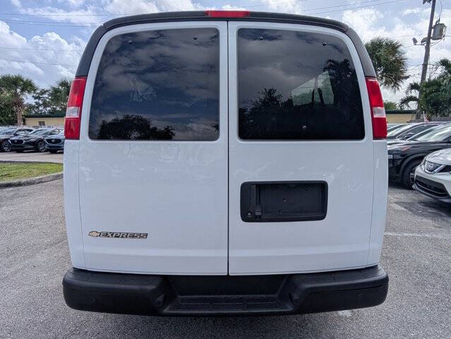2023 Chevrolet Express LS 3500