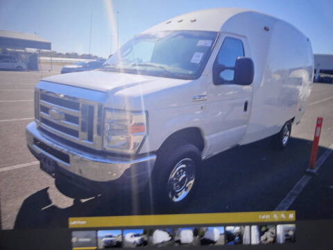 2014 Ford E-Series E-350 SD