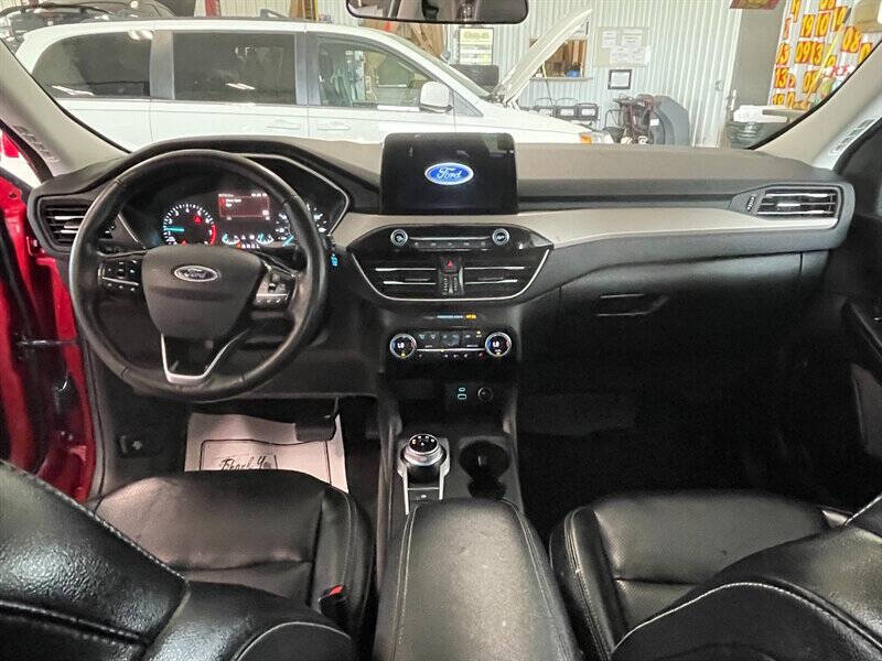 2021 Ford Escape SEL