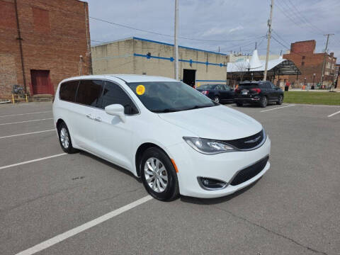 2018 Chrysler Pacifica Touring Plus