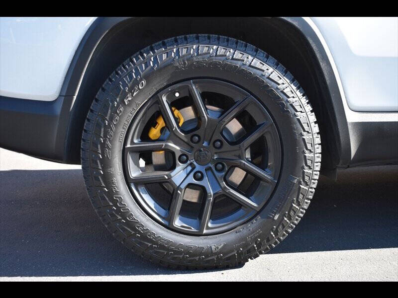 2023 Rivian R1S Adventure