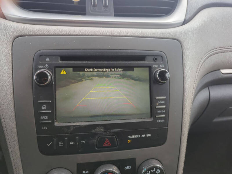 2017 Chevrolet Traverse LS