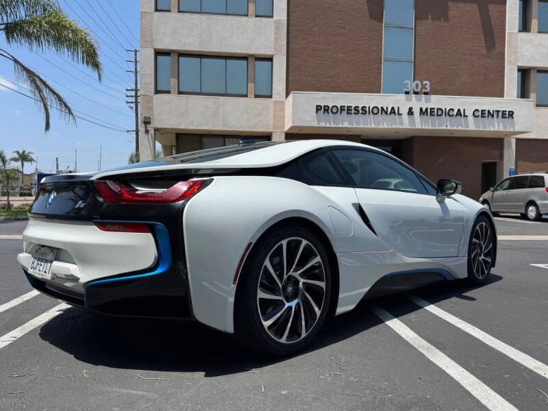 2016 BMW i8