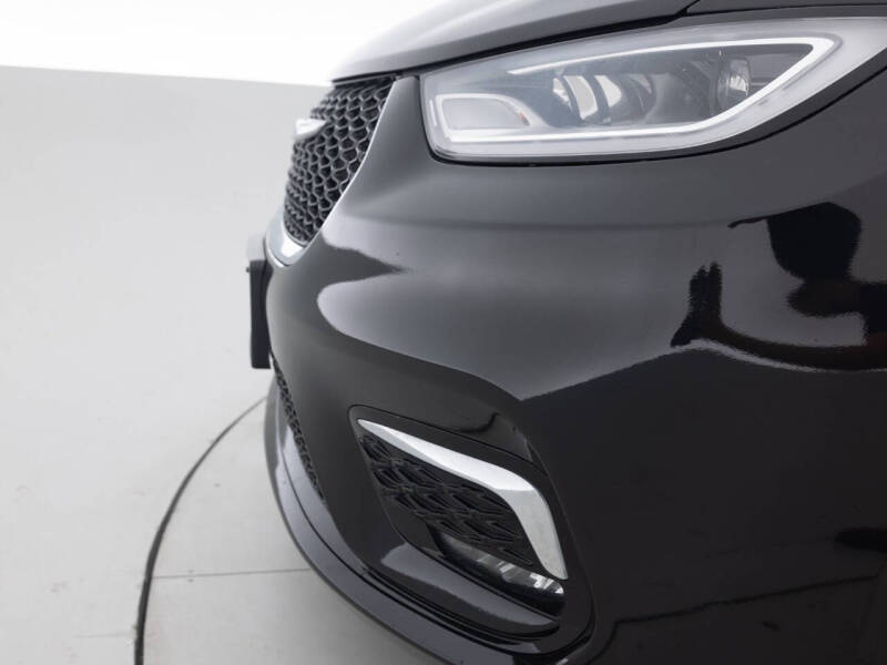 2021 Chrysler Pacifica Touring