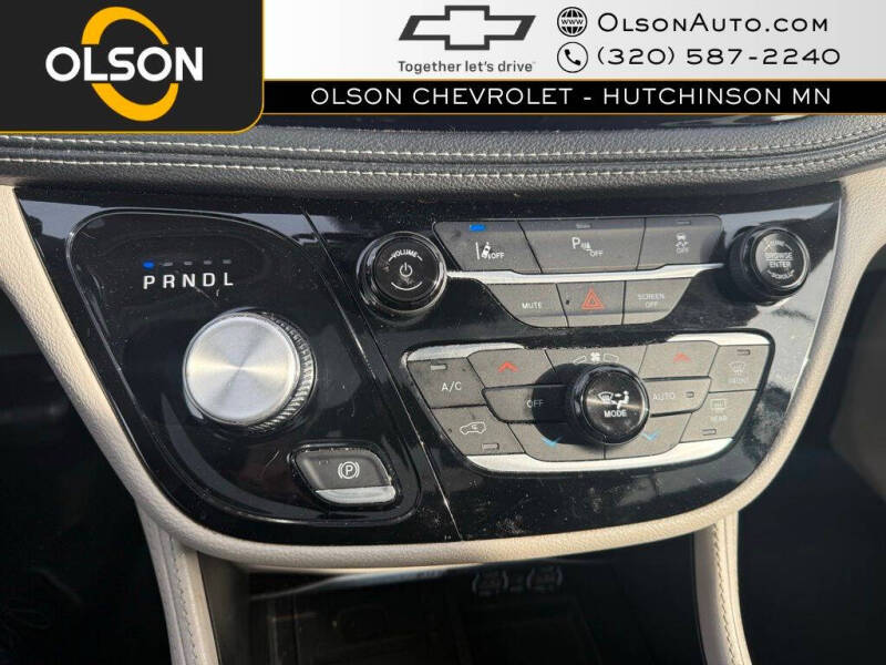 2023 Chrysler Pacifica Plug-In Hybrid Limited