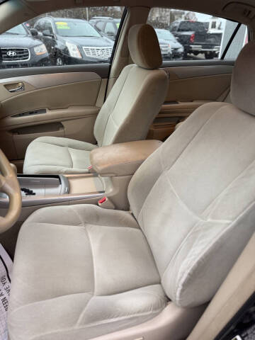 2010 Toyota Avalon XL