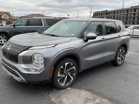 2023 Mitsubishi Outlander SE