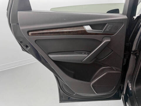 2018 Audi Q5 2.0T quattro Premium Plus