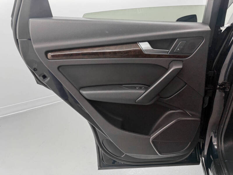 2018 Audi Q5 2.0T quattro Premium Plus