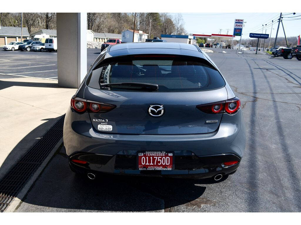 2023 Mazda Mazda3 Hatchback for sale at EARL DUFF PRE-OWNED CENTER in Harriman, TN