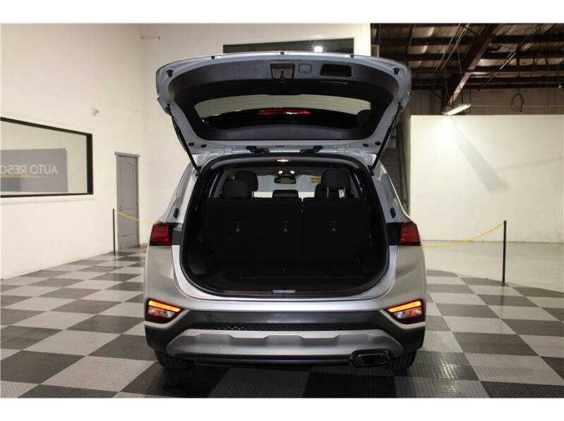 2020 Hyundai Santa Fe SE